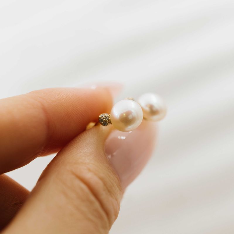 Øredobber i gull med ferskvannsperle 59250