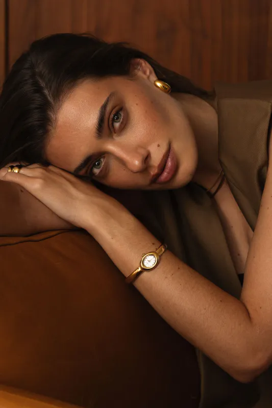 Belle Oval Petite Bangle Watch Gullfarget stål / Hvit / Small