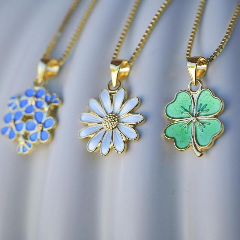 Margeritt anheng hvit 860303